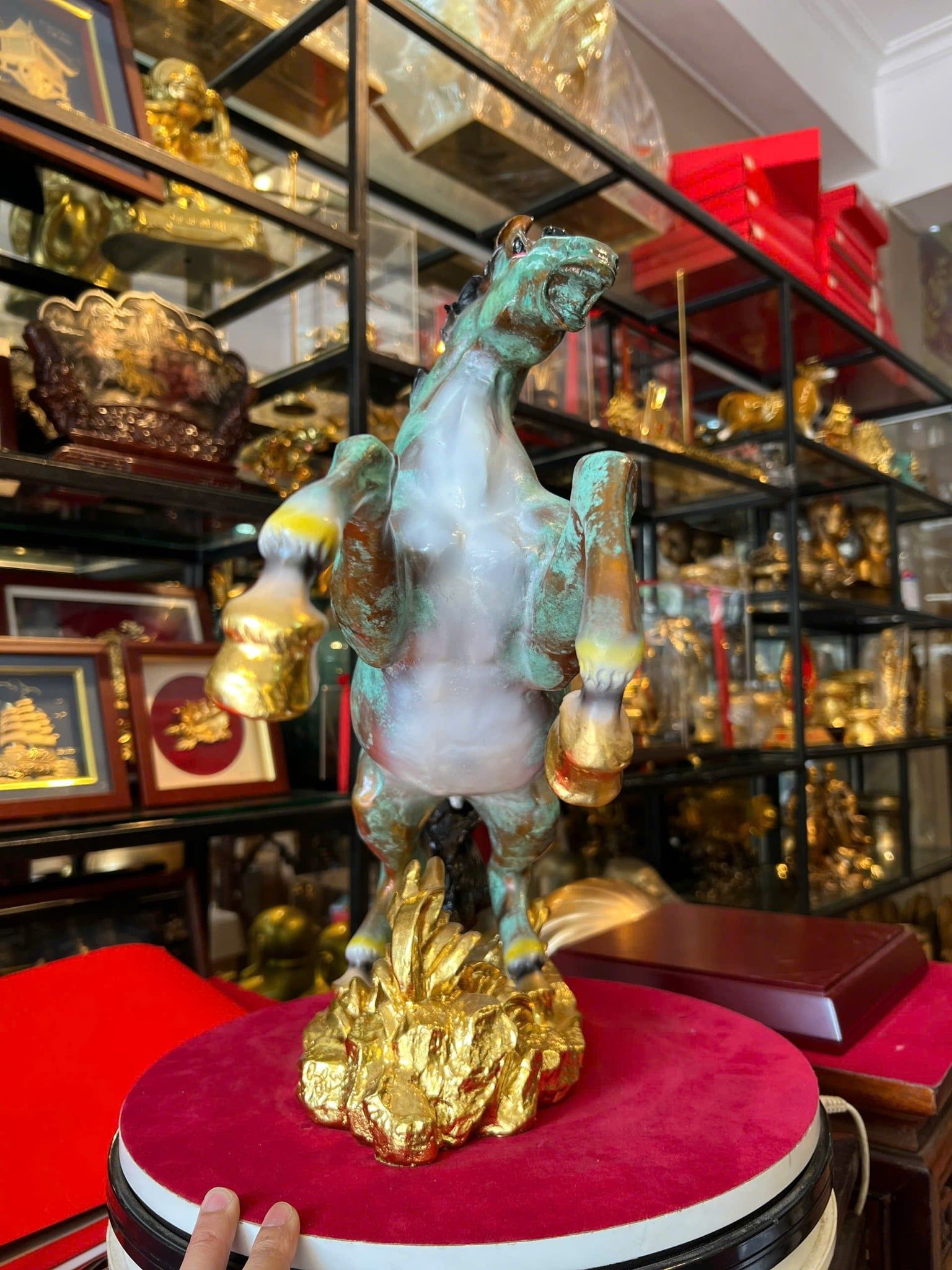 Tượng ngựa bằng đồng