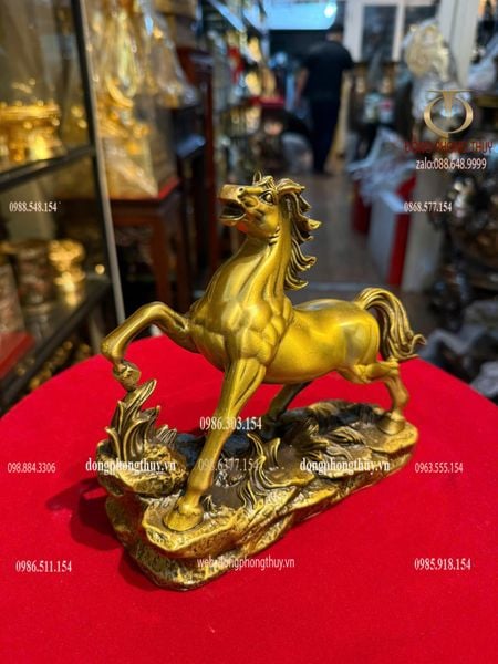 Tượng ngựa phong thủy