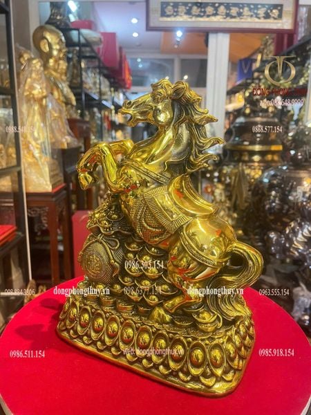 Tượng ngựa bằng đồng