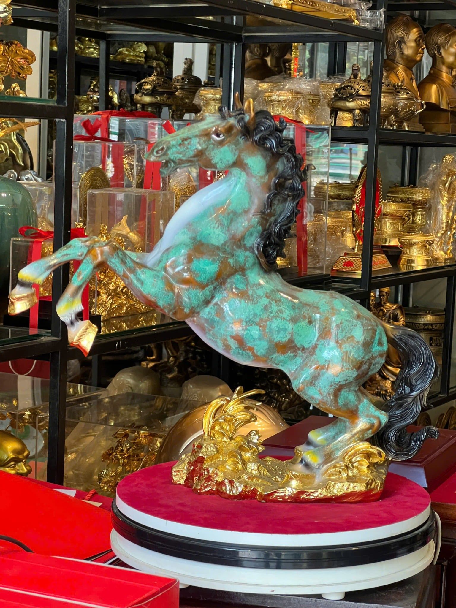 Tượng ngựa bằng đồng