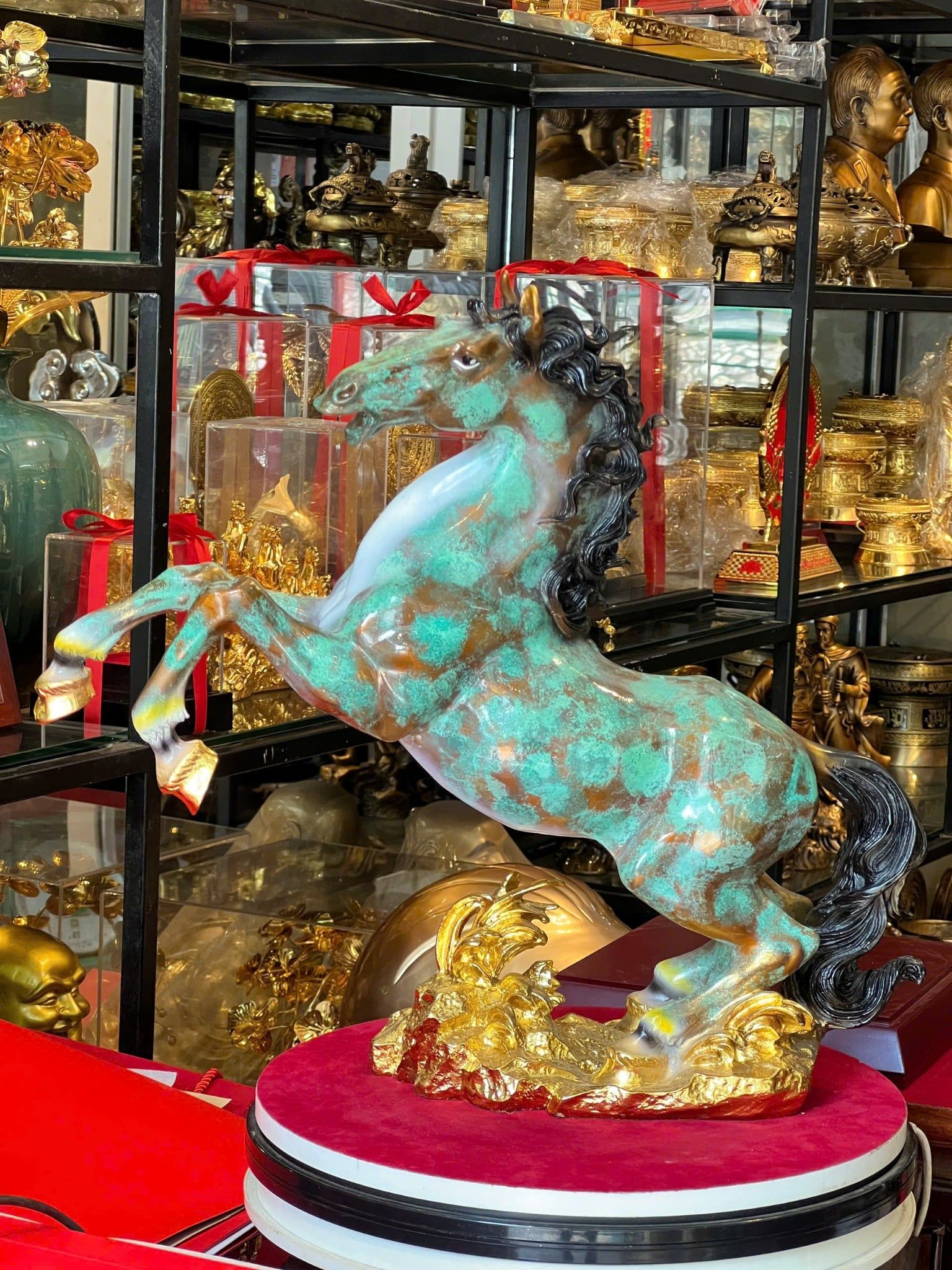 Tượng ngựa bằng đồng