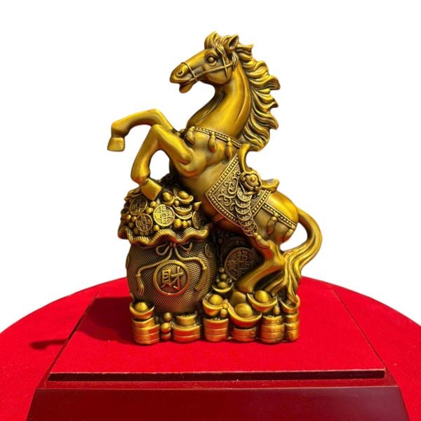 Tượng ngựa bằng đồng cao 18 ngang 11 sâu 6,7 nặng 1kg