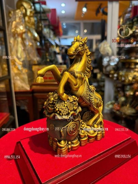 Tượng ngựa bằng đồng cao 18 ngang 11 sâu 6,7 nặng 1kg