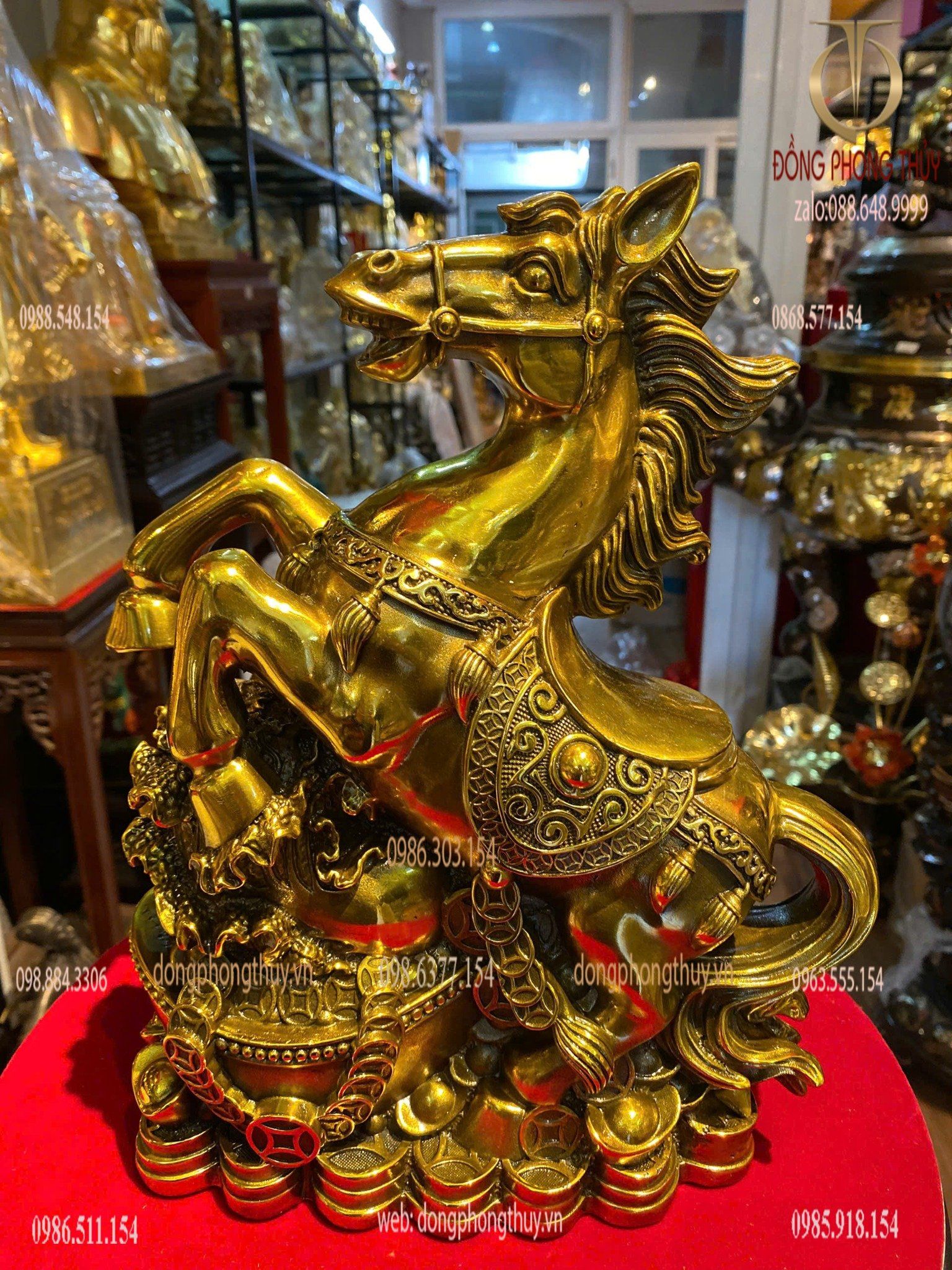 Tượng ngựa bắp cải bằng đồng