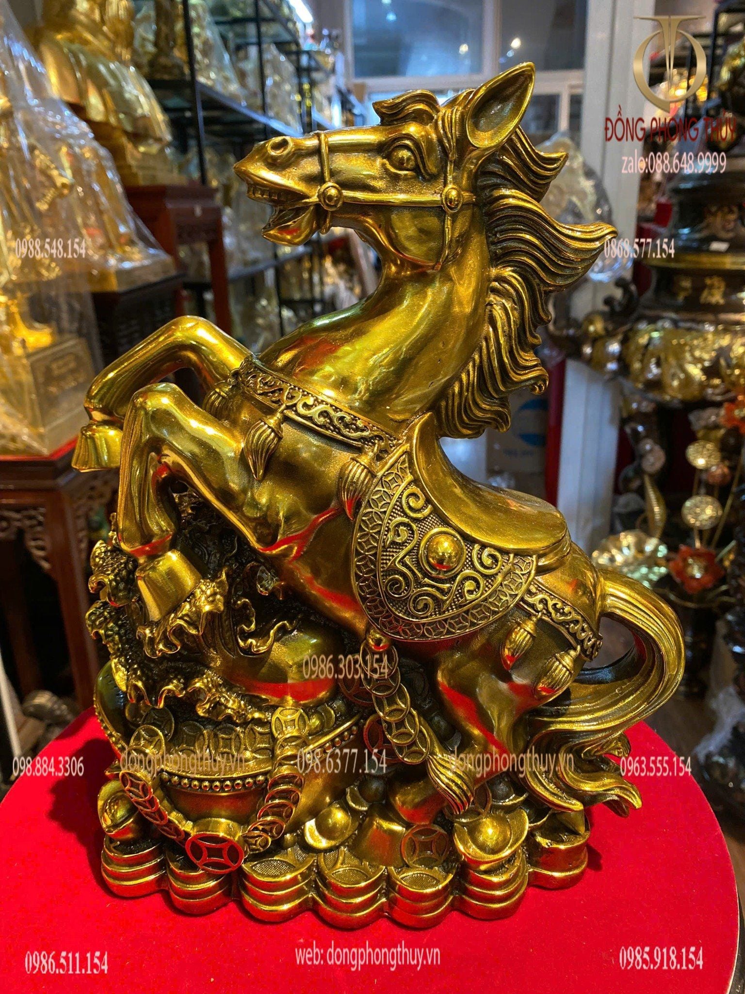 Tượng ngựa bắp cải bằng đồng