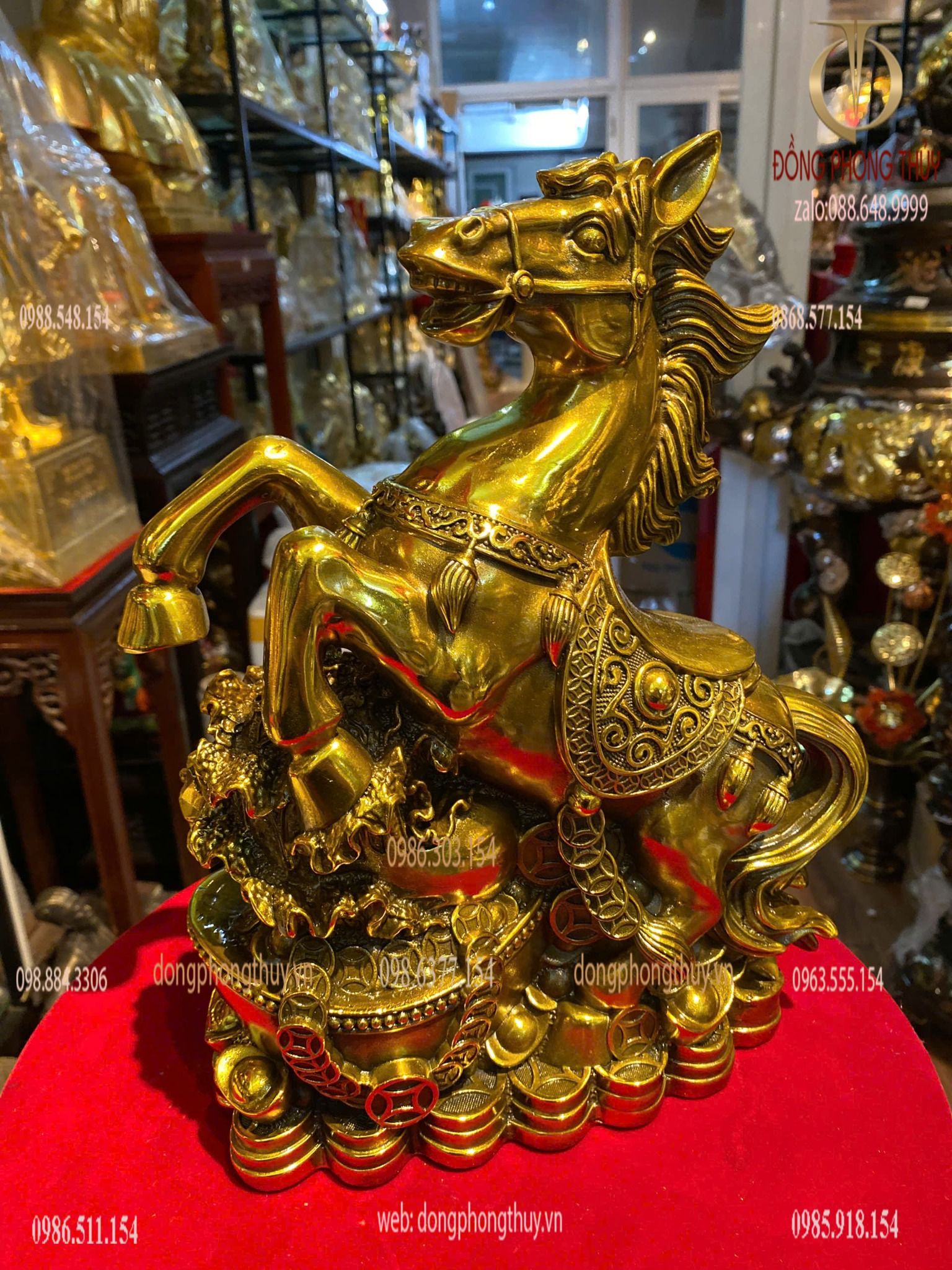 Tượng ngựa bắp cải bằng đồng