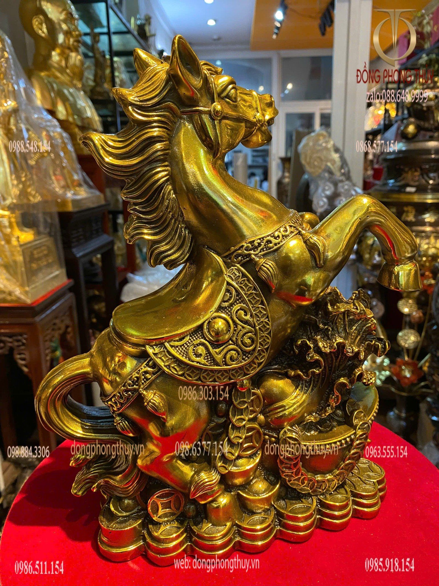 Tượng ngựa bắp cải bằng đồng