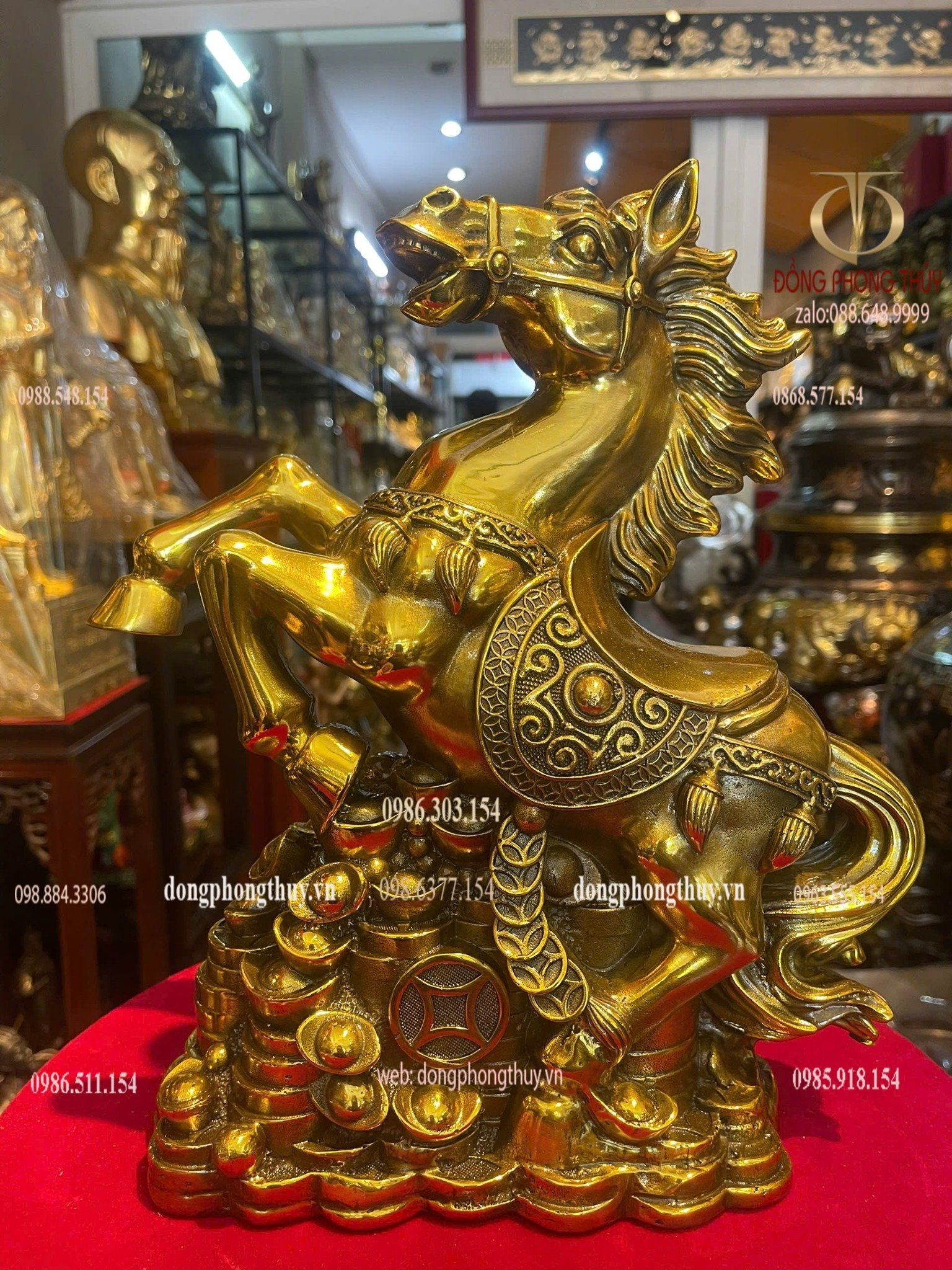 Tượng ngựa phong thủy bằng đồng