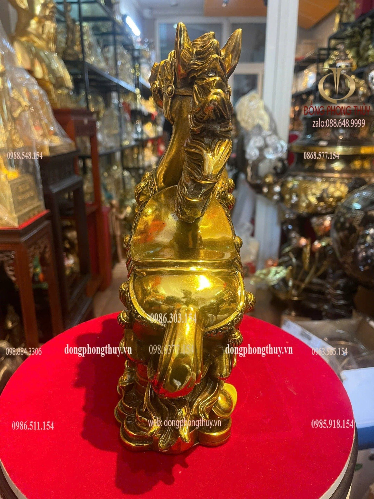 Tượng ngựa phong thủy bằng đồng