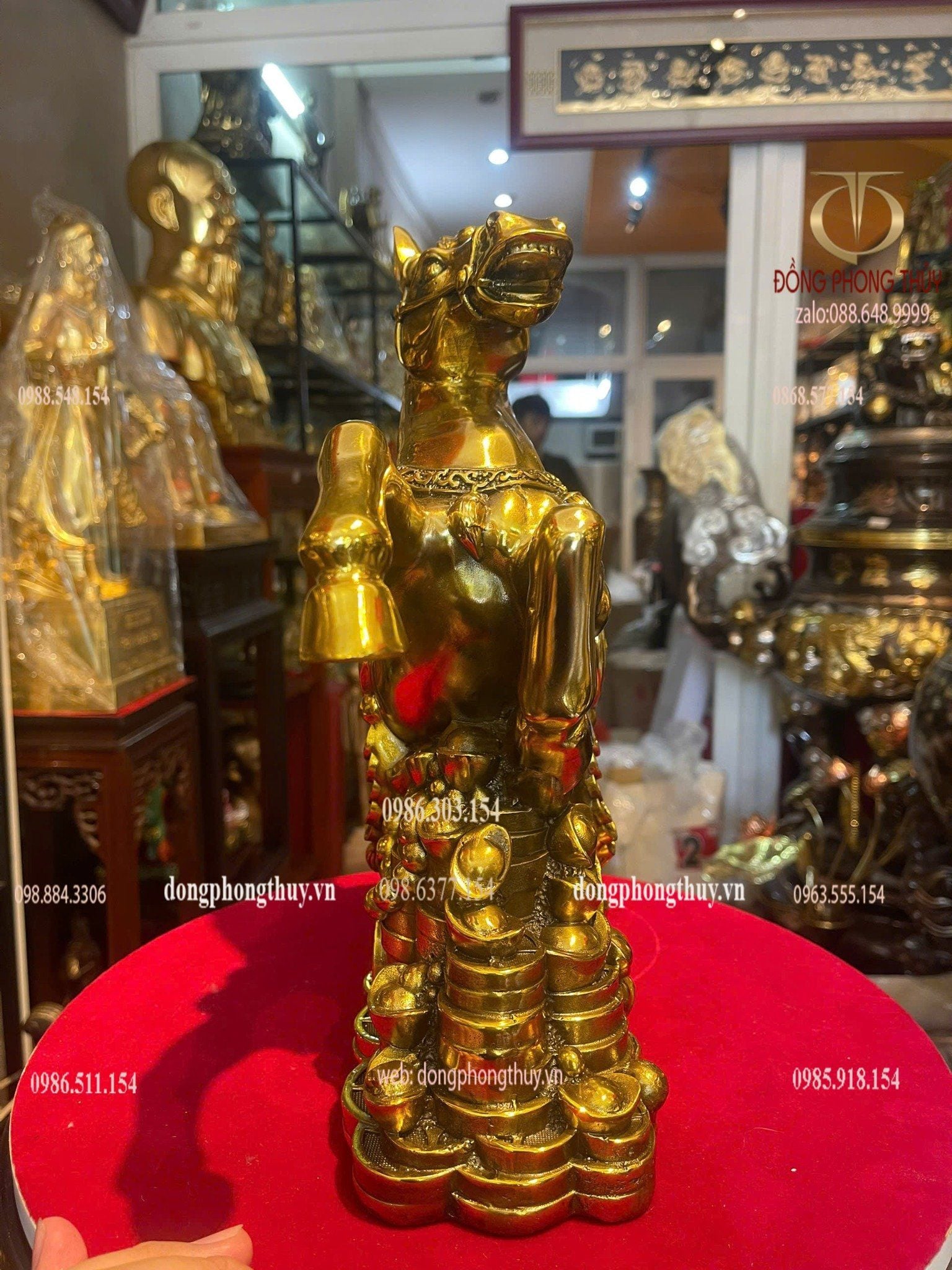 Tượng ngựa phong thủy bằng đồng