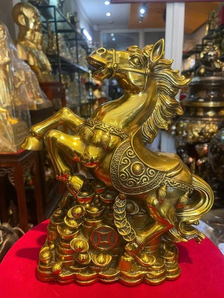 Tượng ngựa phong thủy bằng đồng