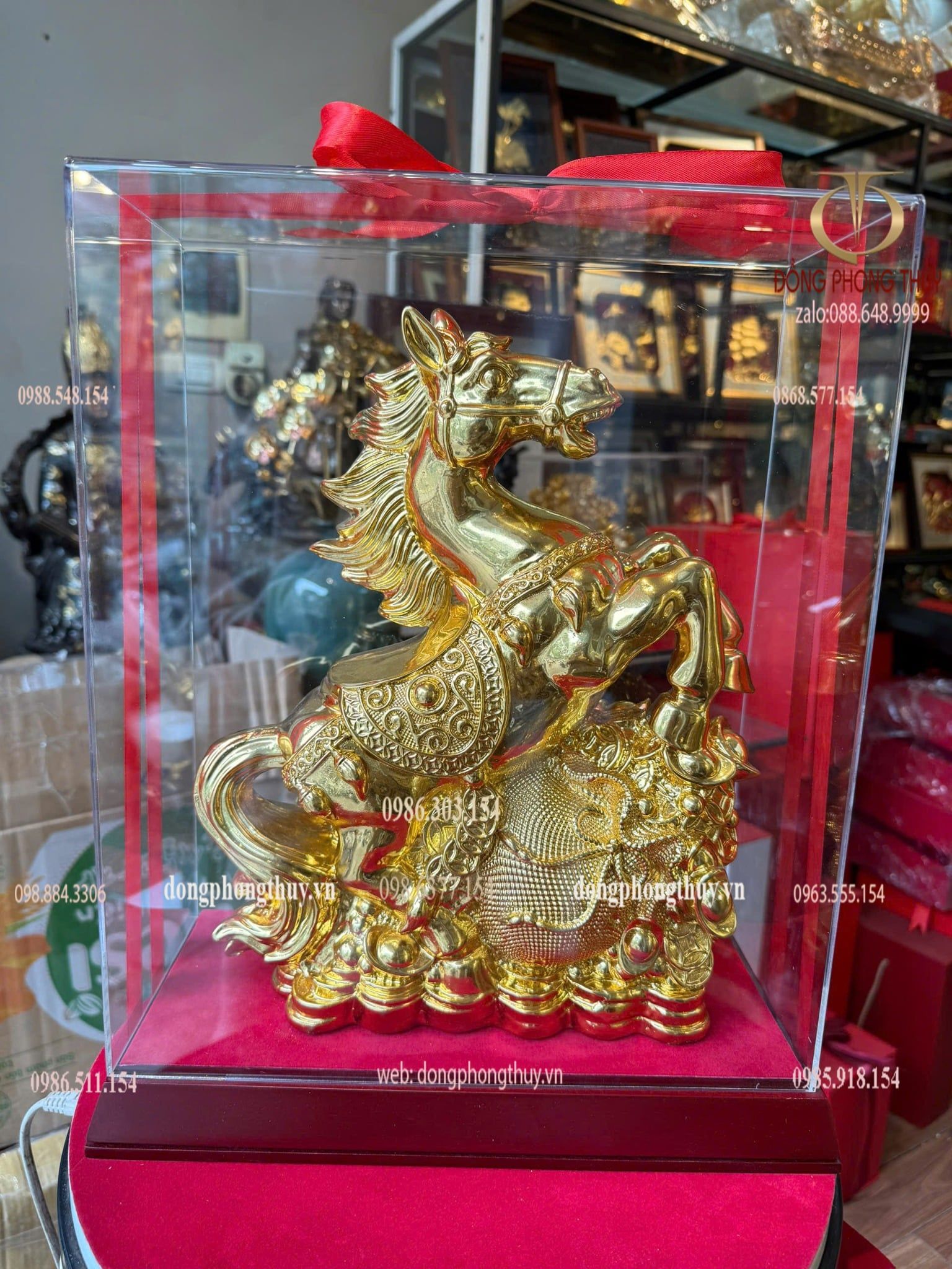 Tượng ngựa cao 32cm dát vàng nano