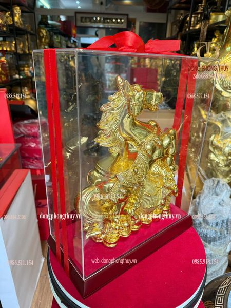 Tượng ngựa cao 32cm dát vàng nano