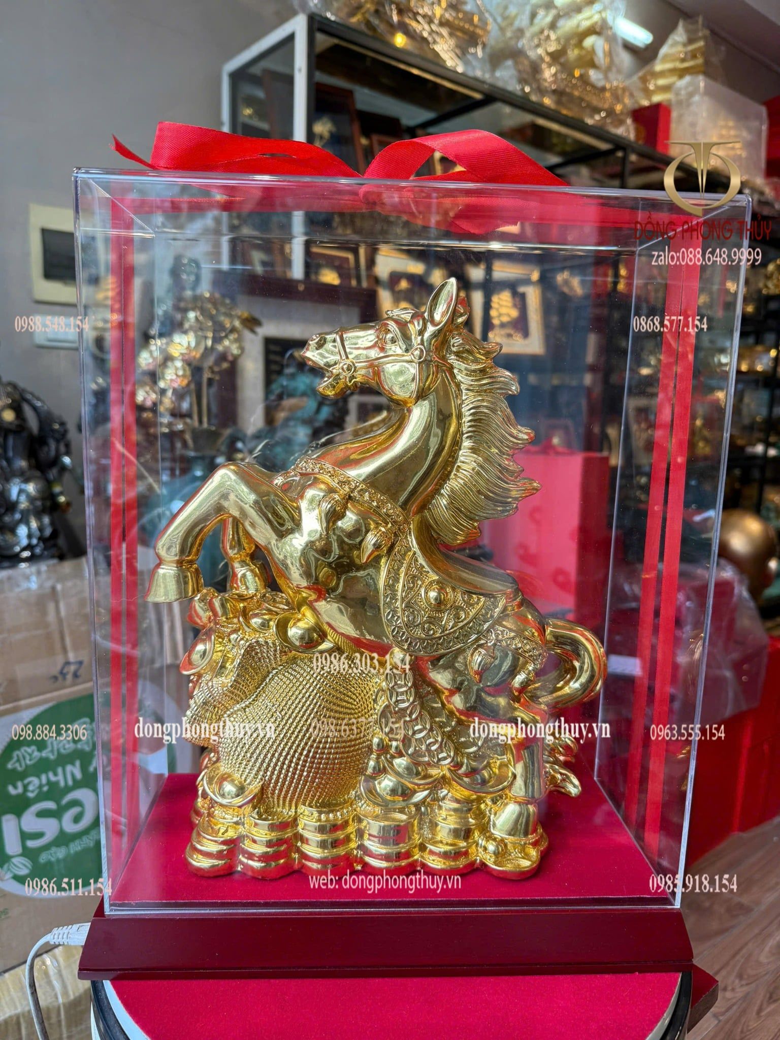 Tượng ngựa cao 32cm dát vàng nano