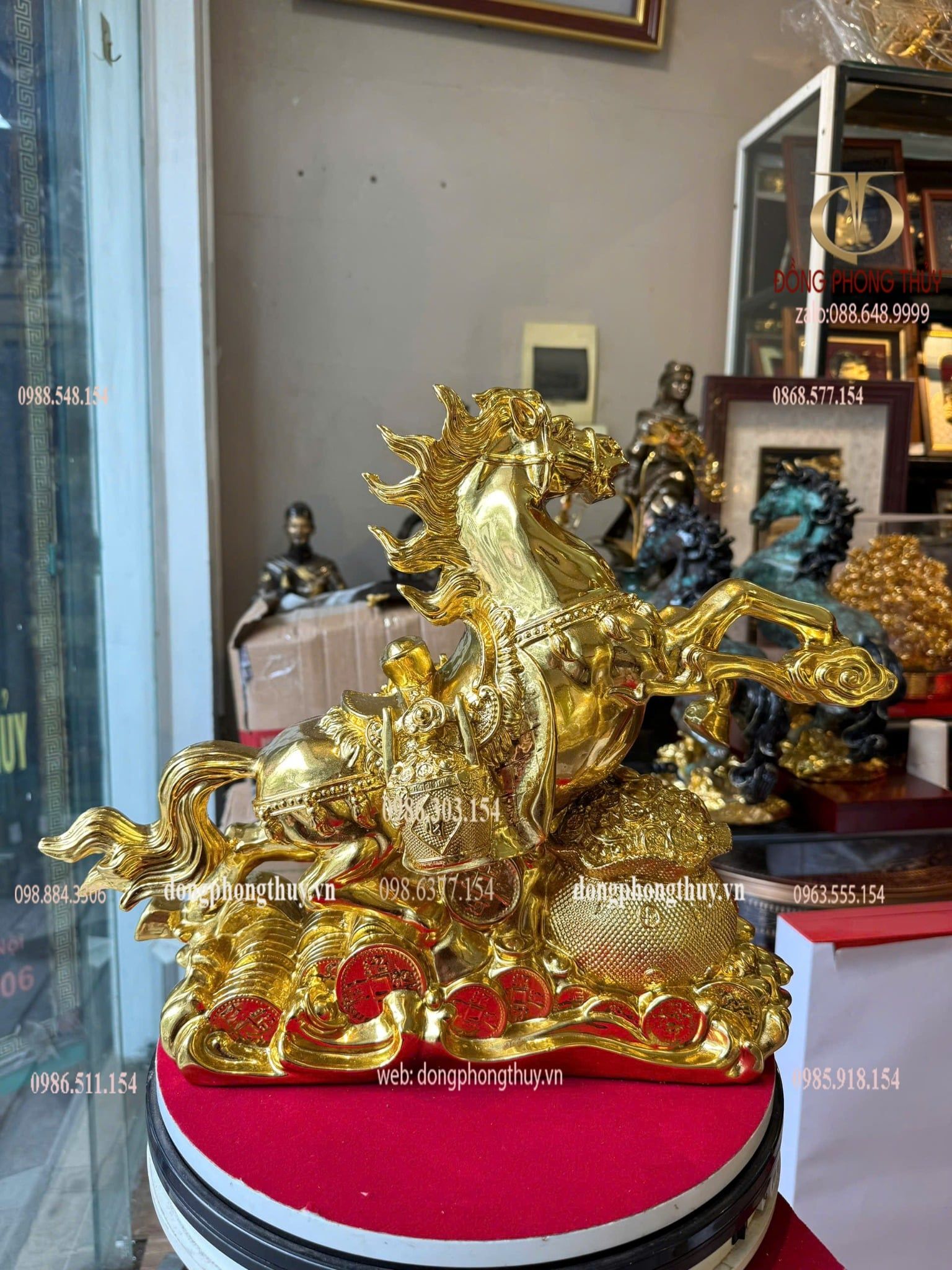 Tượng ngựa bằng đồng dát vàng nano cao 35cm, ngang 40cm, nặng 13,9kg