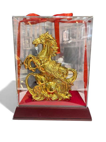 Tượng ngựa phong thủy dát vàng nano