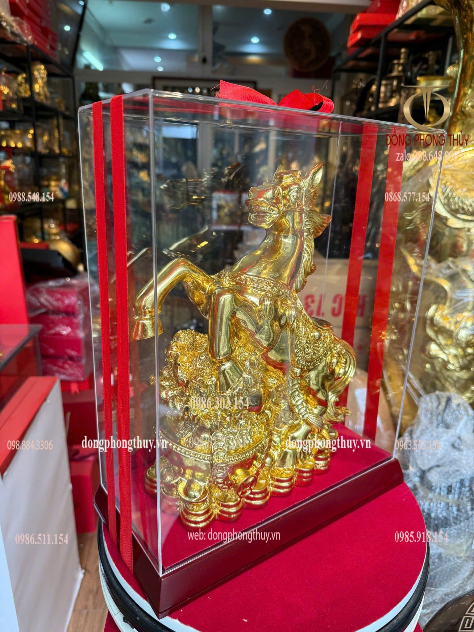 Tượng ngựa cao 32cm dát vàng nano