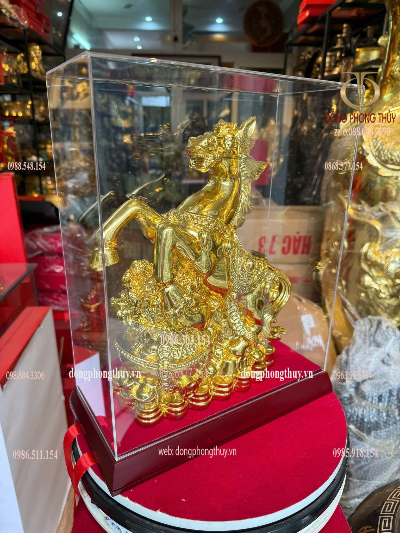 Tượng ngựa cao 32cm dát vàng nano