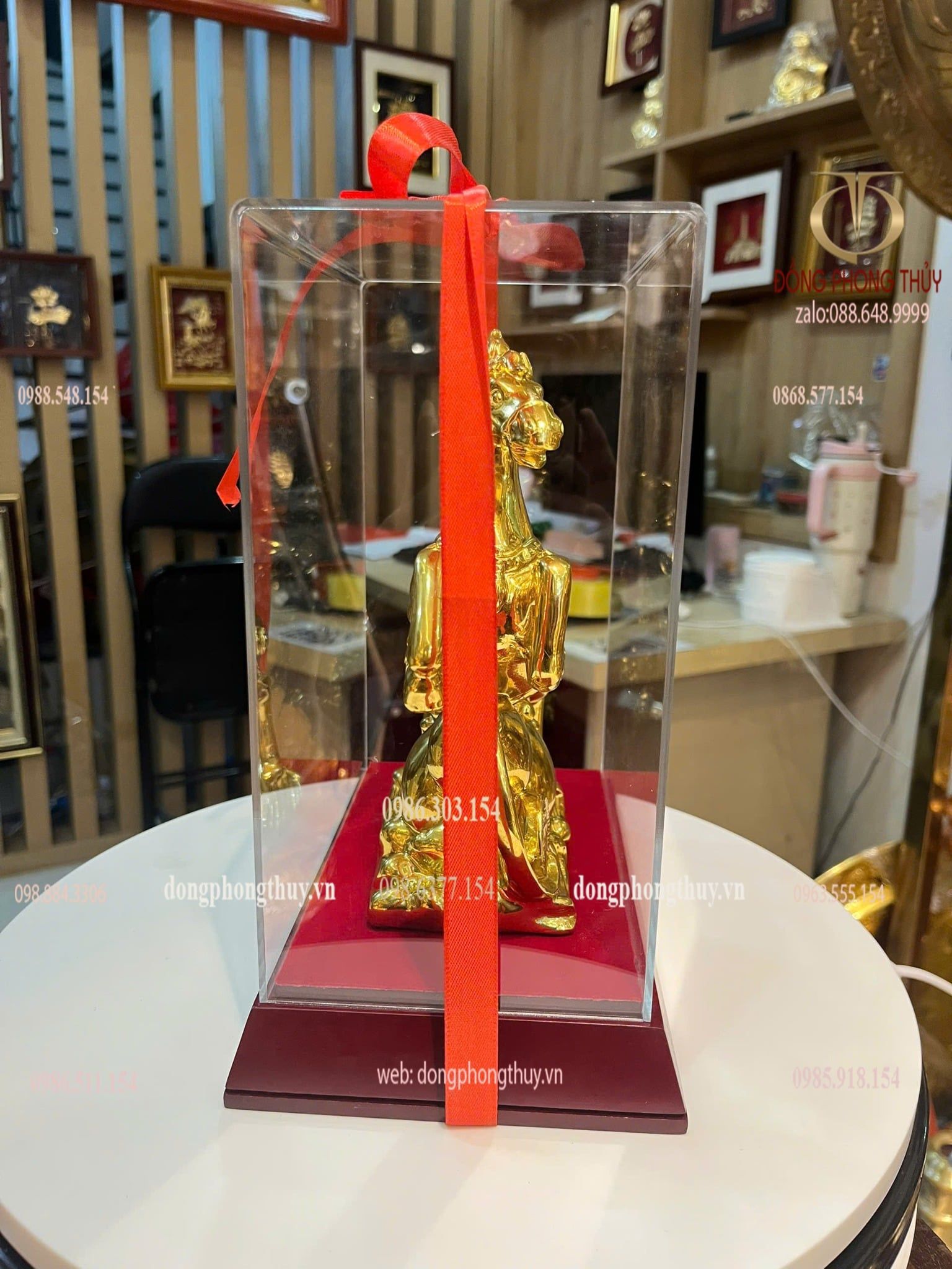 Tượng ngựa phong thủy dát vàng nano