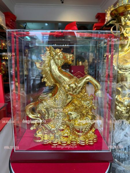 Tượng ngựa cao 32cm dát vàng nano