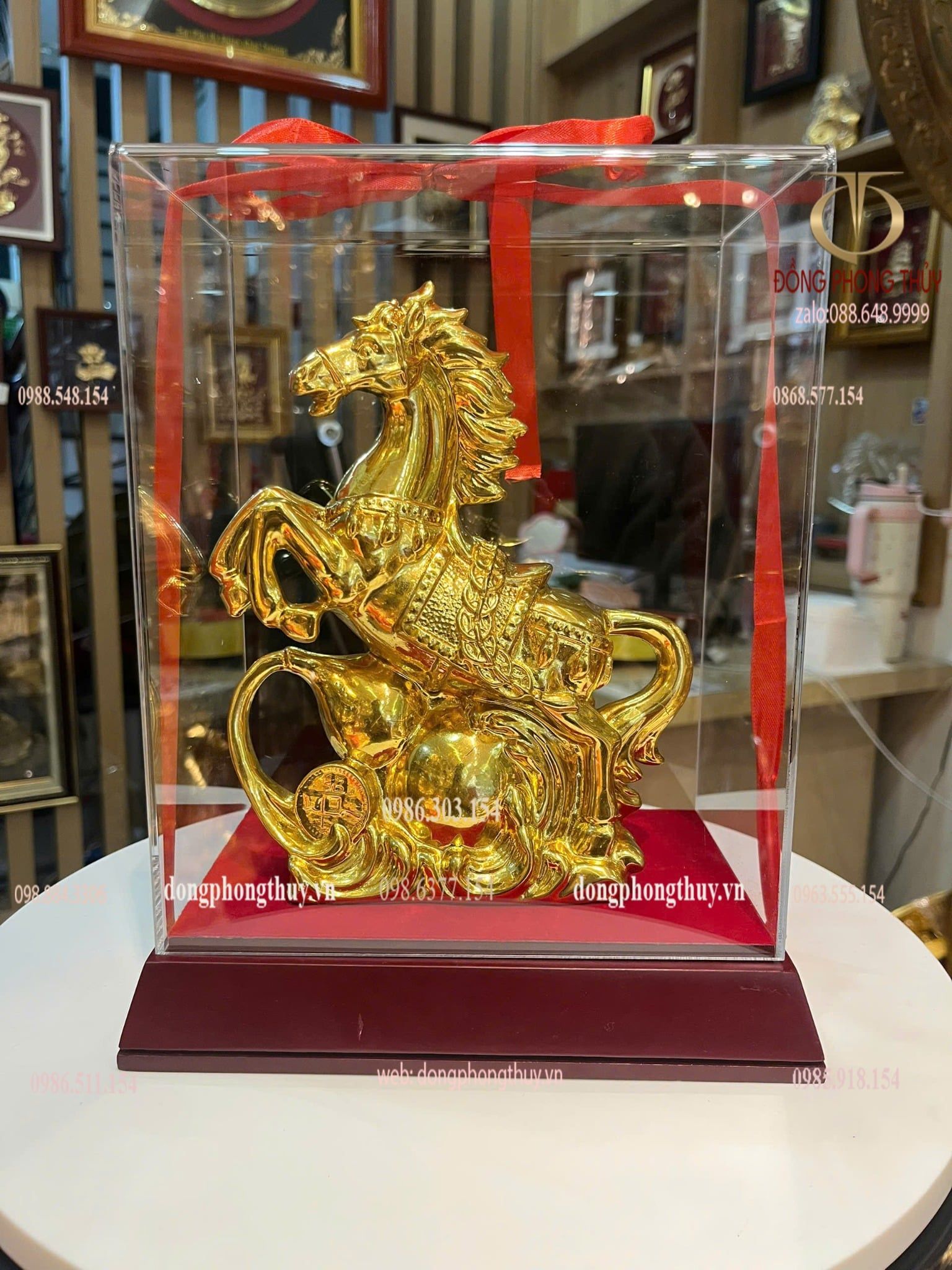 Tượng ngựa phong thủy dát vàng nano