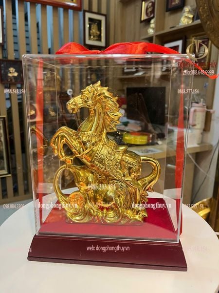 Tượng ngựa phong thủy dát vàng nano