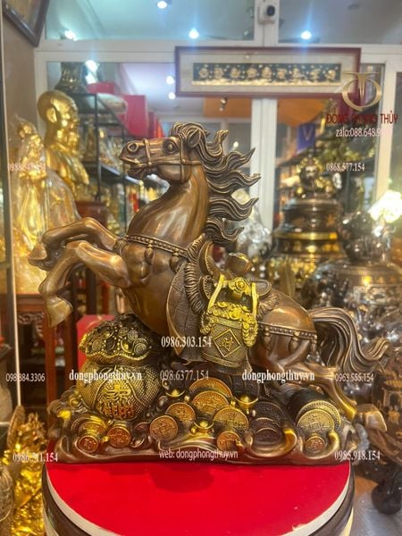 Tượng ngựa phong thủy bằng đồng