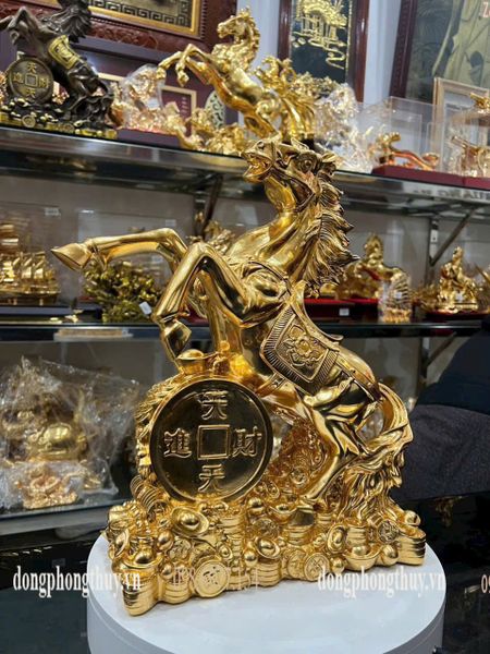 Tượng ngựa mạ vàng 24k cao 42cm nặng 12kg