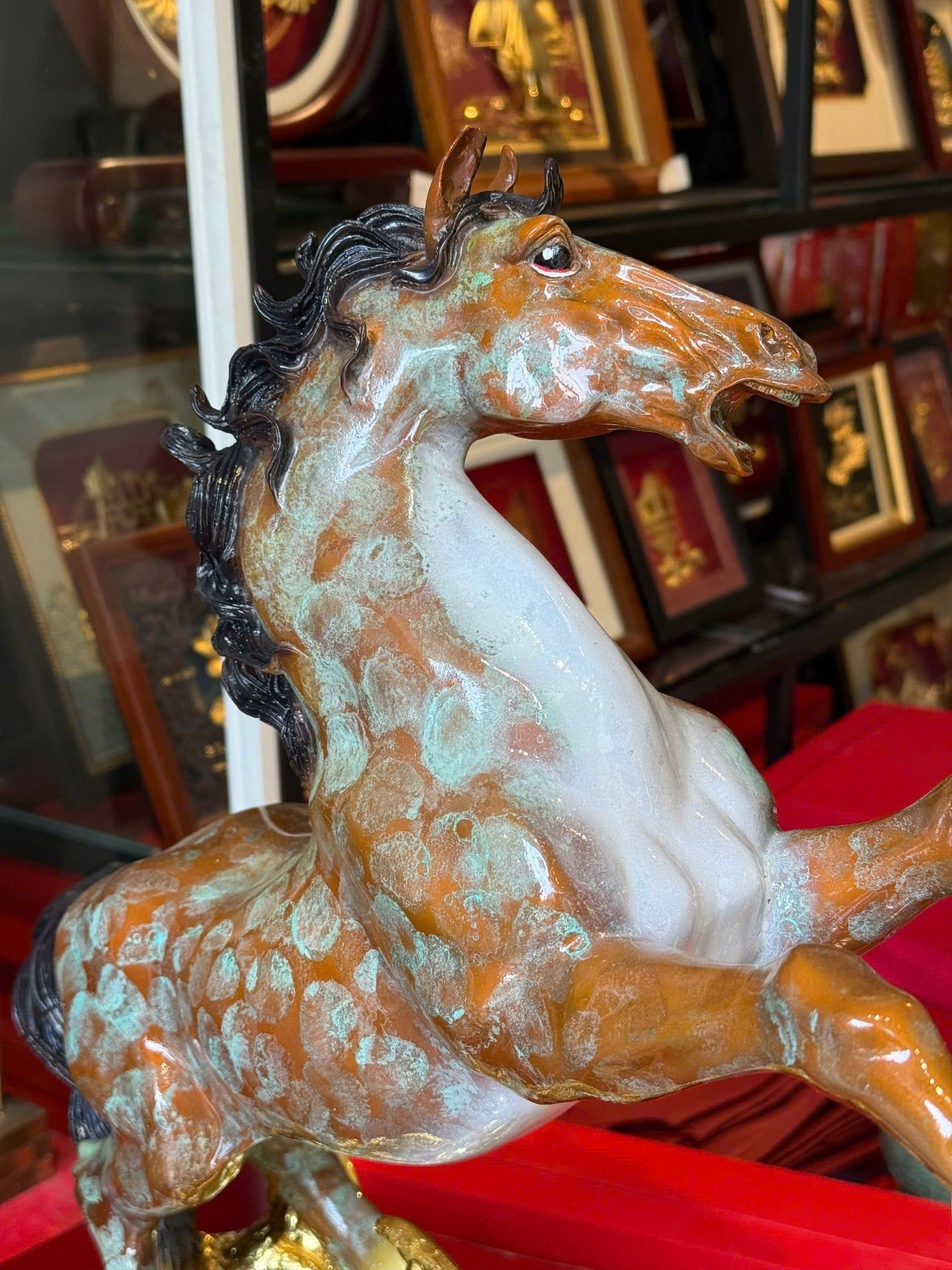 Tượng ngựa bằng đồng cao 45cm patina vân hỏa biến độc bản chỉ có tại Đồng Phong Thủy