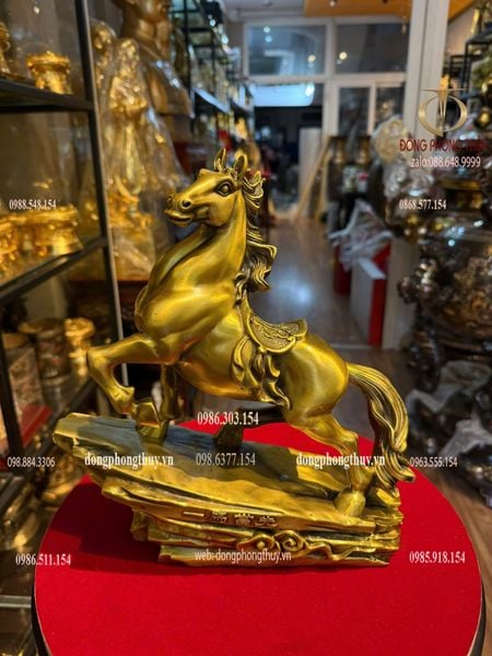 Tượng ngựa phong thủy