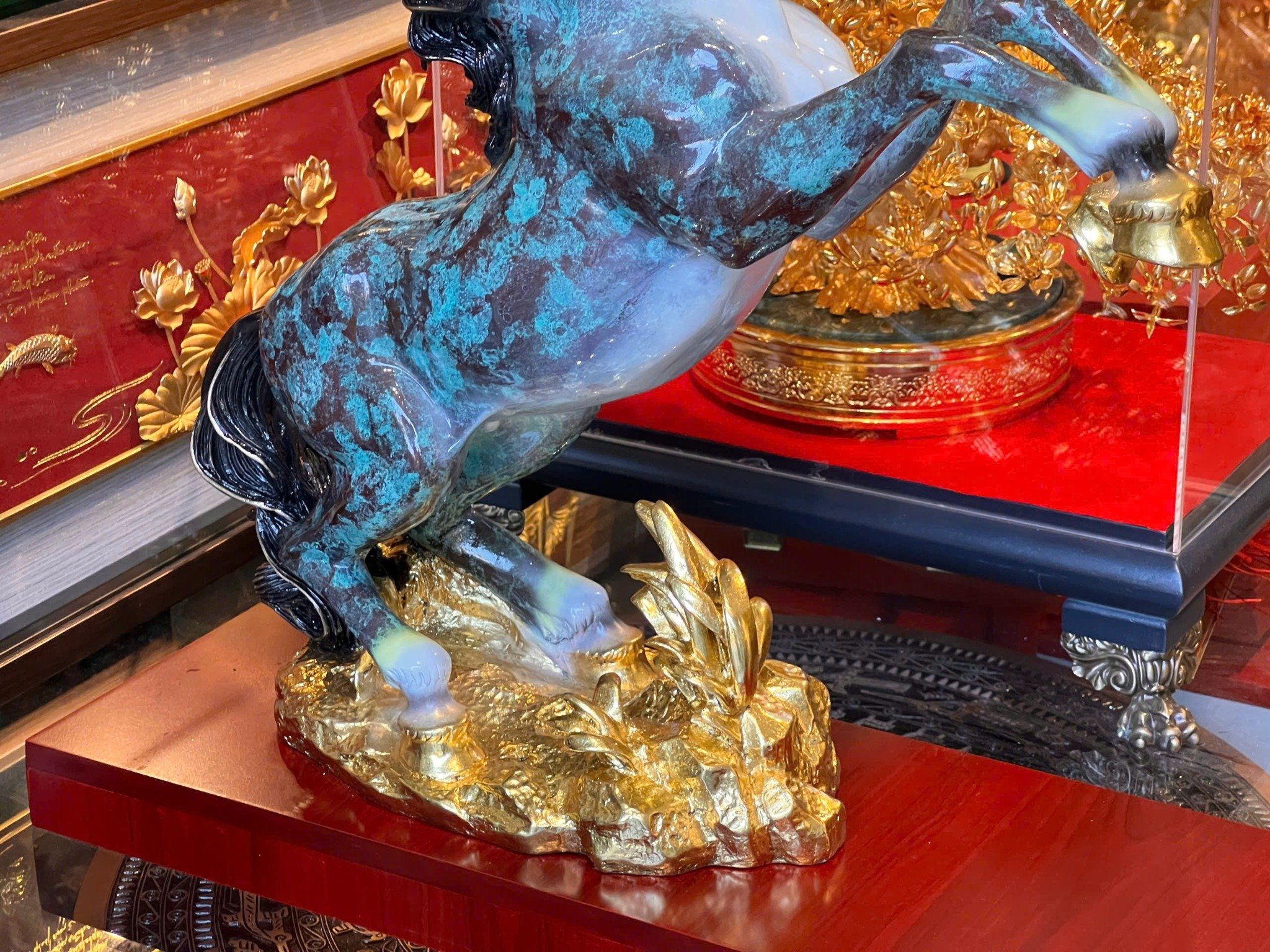 Tượng ngựa bằng đồng xanh khoáng Cao 43 ngang 49 rộng 15 nặng 7,3kg