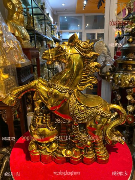 Tượng ngựa hũ tiền bằng đồng