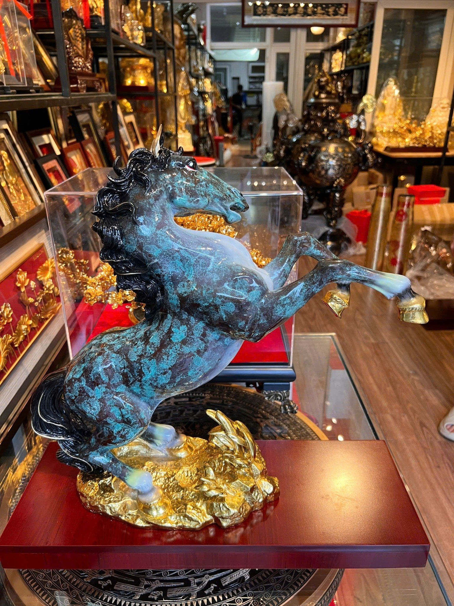 Tượng ngựa bằng đồng xanh khoáng Cao 43 ngang 49 rộng 15 nặng 7,3kg