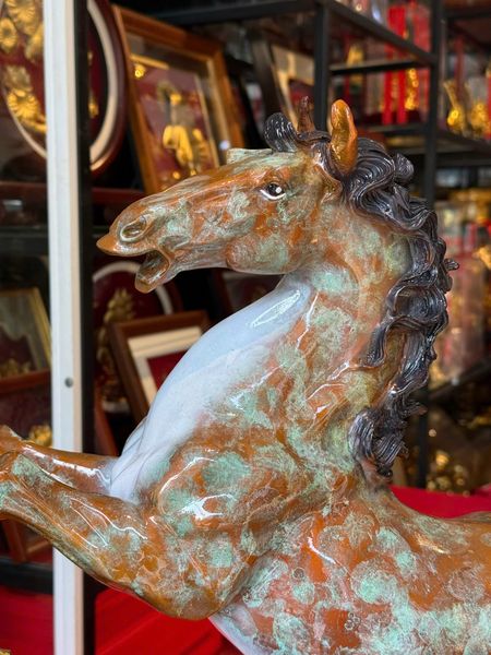 Tượng ngựa bằng đồng cao 45cm patina vân hỏa biến độc bản chỉ có tại Đồng Phong Thủy