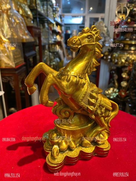Tượng ngựa thỏi tiền bằng đồng