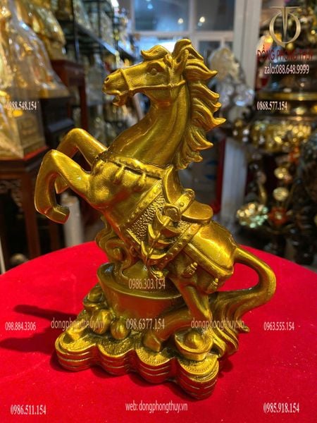 Tượng ngựa thỏi tiền bằng đồng