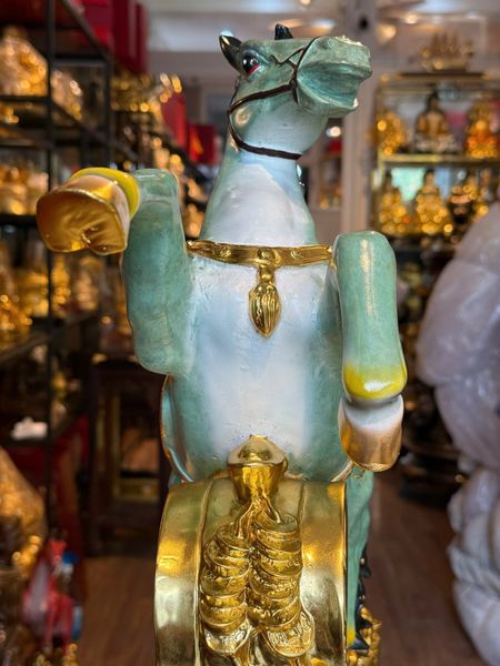 Tượng nhất mã phi thiên bằng đồng patina dát điểm vàng