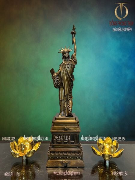 Tượng nữ thần tự do bằng đồng
