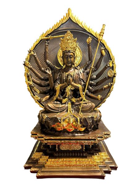 Tượng phật chuẩn đề bằng đồng dát điểm vàng