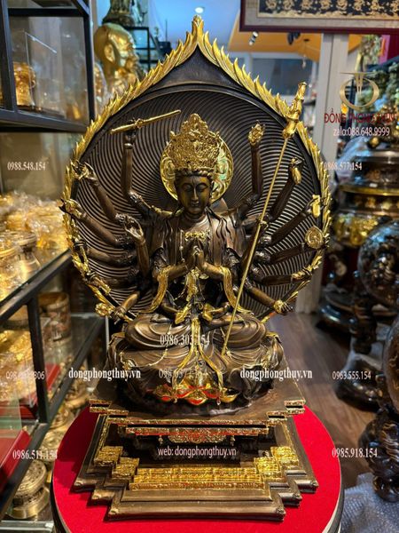 Tượng phật chuẩn đề bằng đồng dát điểm vàng