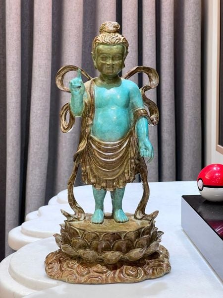Tượng đản sanh Cao 40 nặng 5,5kg, patina màu thủ công vân hỏa biến độc bản