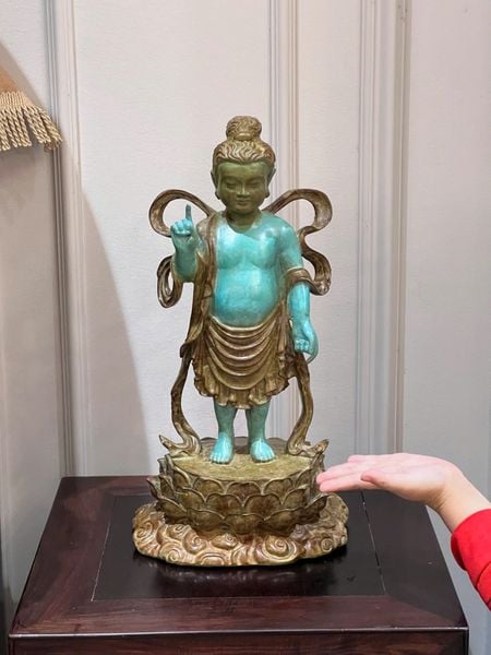 Tượng đản sanh Cao 40 nặng 5,5kg, patina màu thủ công vân hỏa biến độc bản
