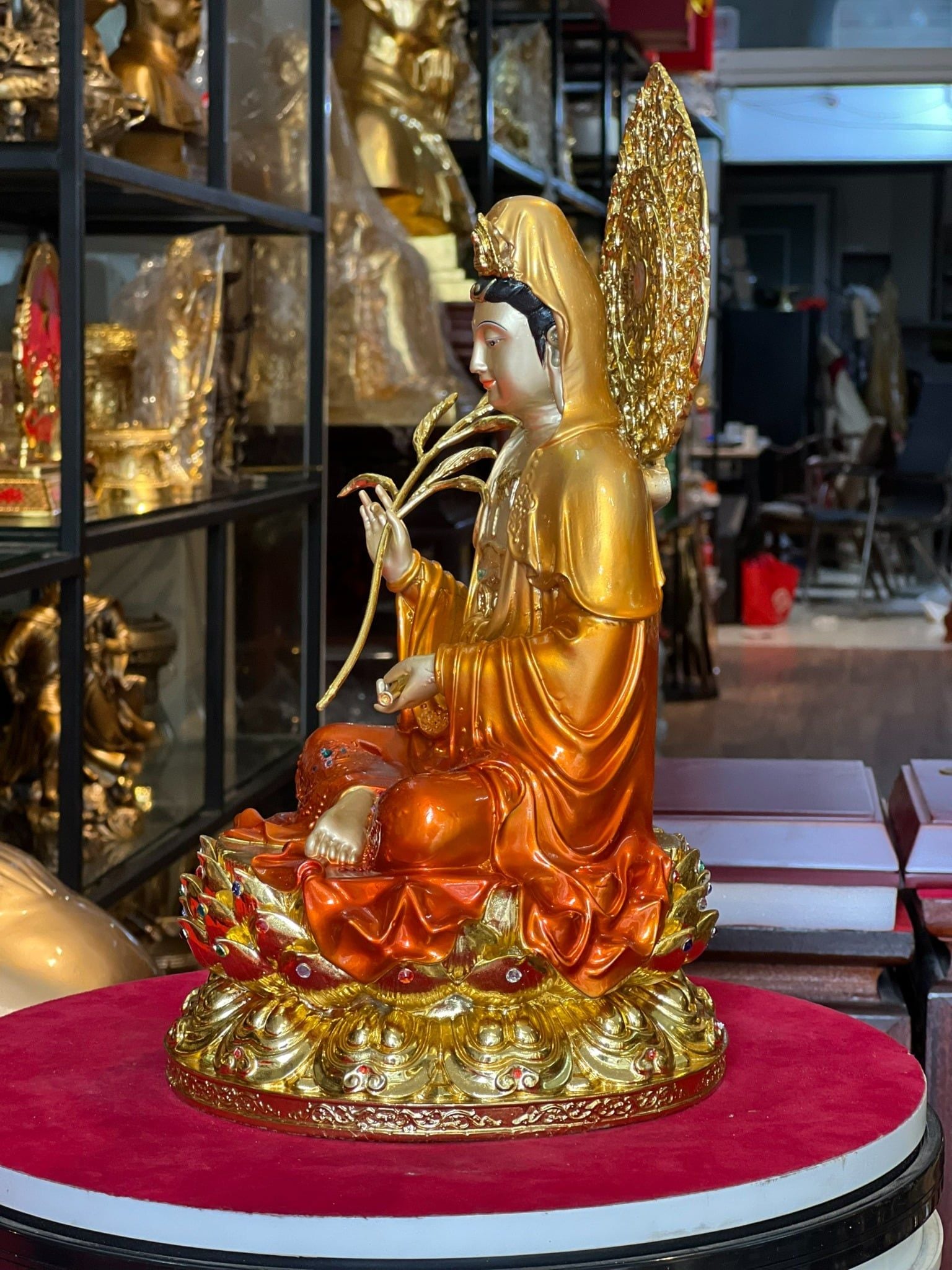 Tượng quan âm bằng đồng