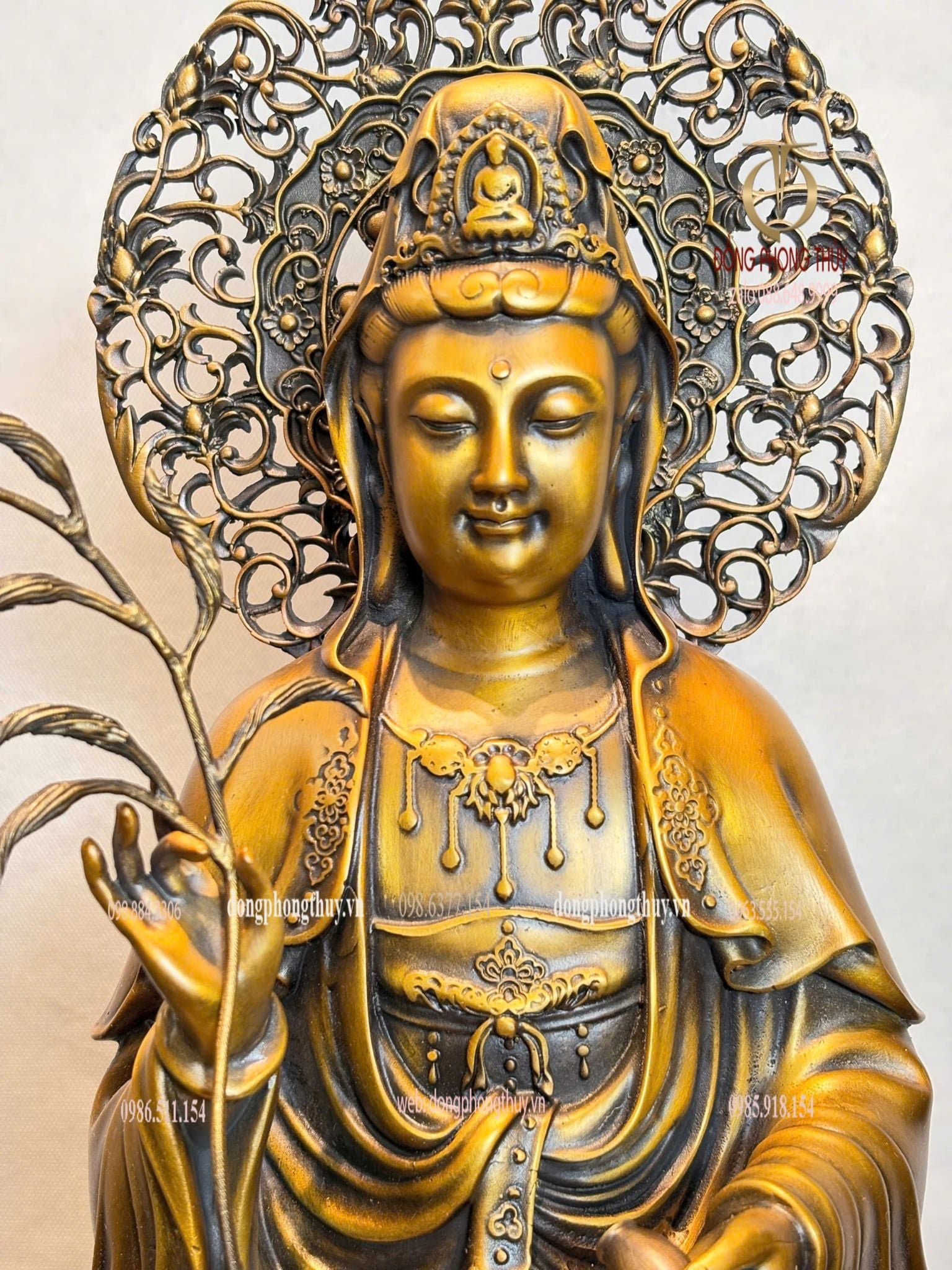Tượng phật Quan Âm hào quang cao 45cm màu hun giả cổ