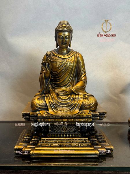 Tượng phật Thích Ca bằng đồng