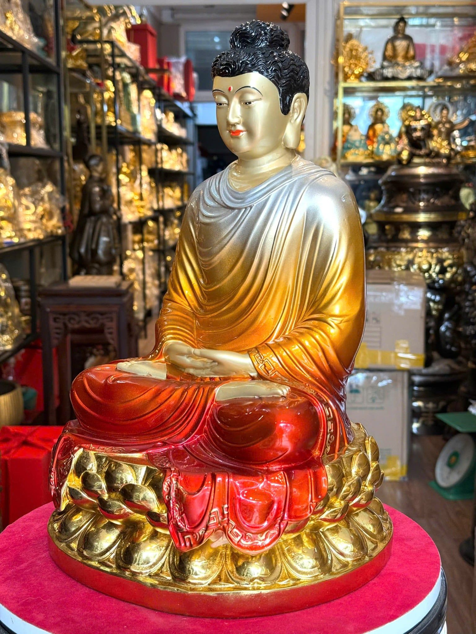 Tượng phật Thích Ca bằng đồng