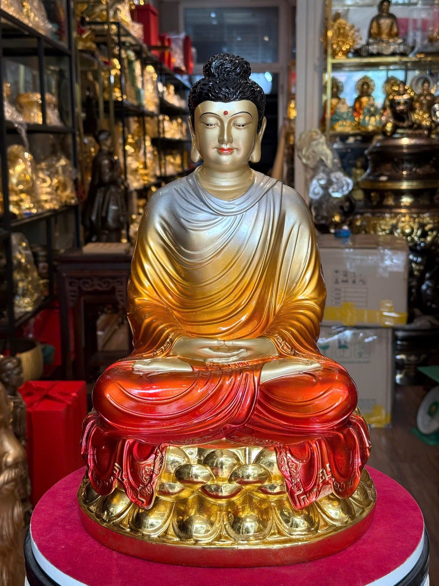 Tượng phật Thích Ca bằng đồng
