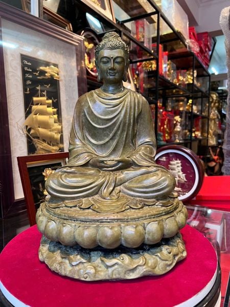 Tượng phật thích ca bằng đồng patina vân hỏa biến độc bản cao 35 ngang 23 nặng 8,5kg