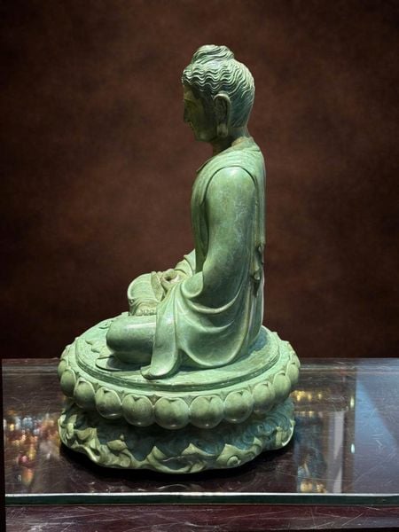 Tượng phật Thích Ca bằng đồng patina