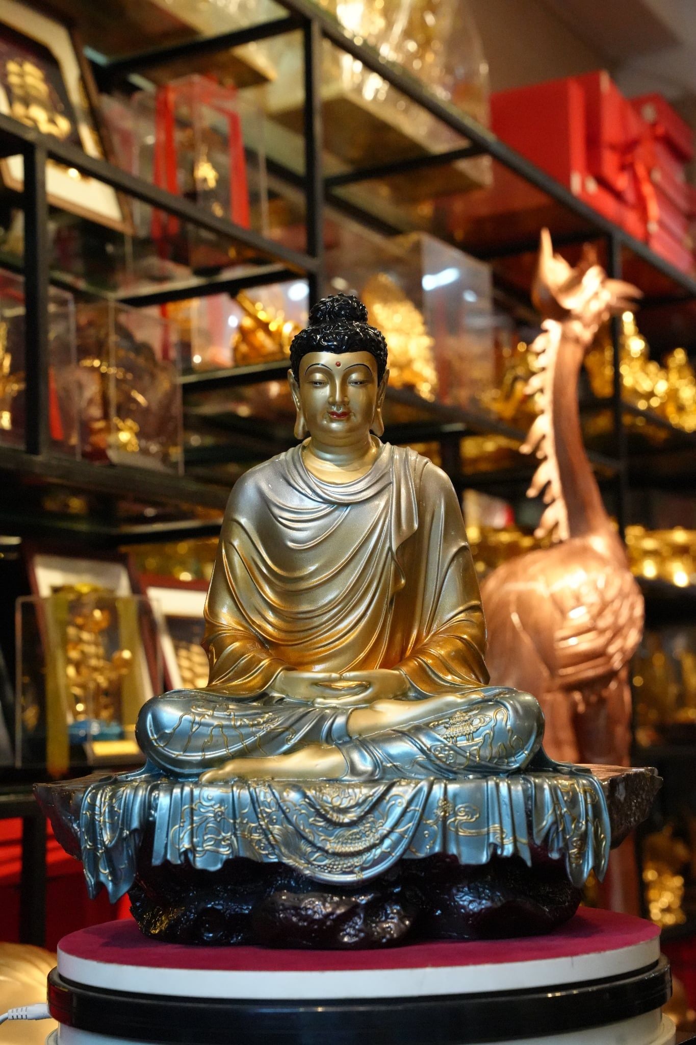 Tượng phật Thích Ca bằng đồng